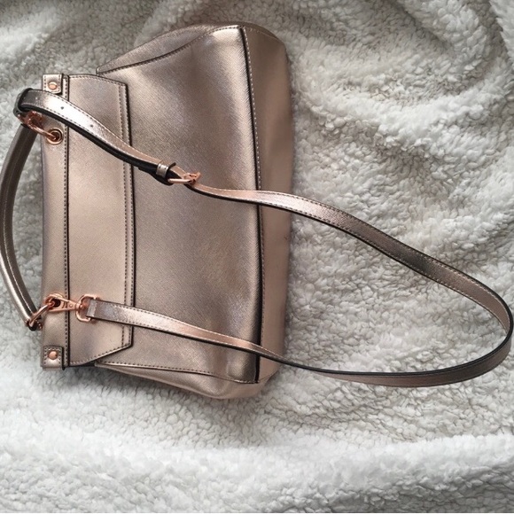 Guess Rose Gold Handbag Like New - Picture 5 of 6